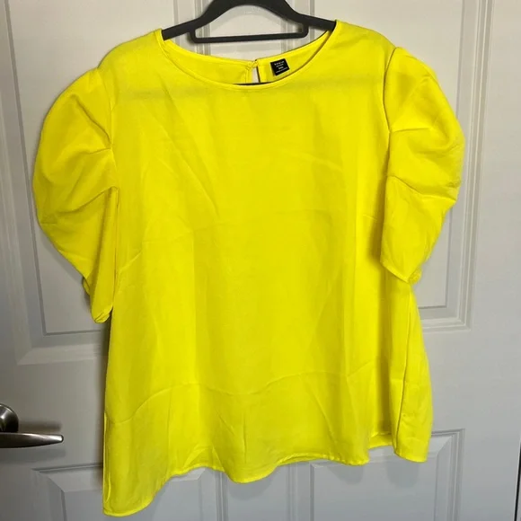 SHEIN SPRING Yellow ruched Puff Sleeve Blouse plus size - Picture 3 of 9